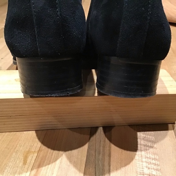 Tahari “Lucy” slip on Oxford style leather black flats. Size 6.5 - Picture 6 of 10